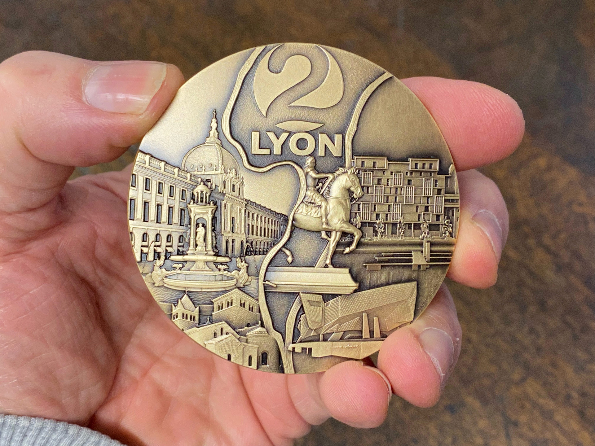 Création d’une nouvelle médaille pour la Mairie de Lyon 2